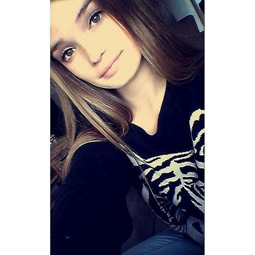 instagram; liefscarmix | snap; carmi_kusje |