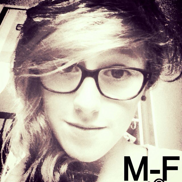 PutainDeJournee's profile picture. Les Putain de Journées qu'on passent en se moment... Fan De Mylene #FanDeMyleneFarmerDepuisLaNaissance / #indochine / #MyleneFarmer / Ainsi soit Ma vie... Merci