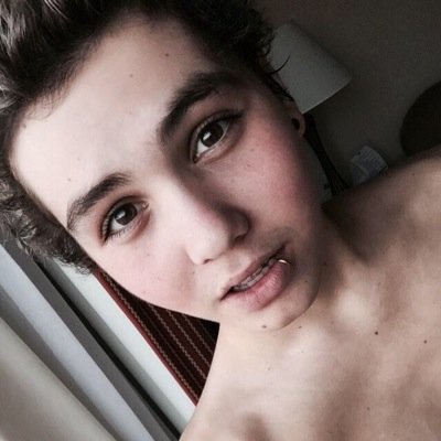 Second account for @sampottcrff because I hate tweet limit.