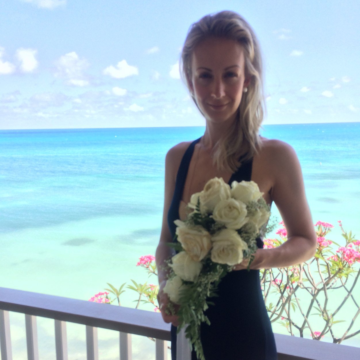 MakeUpLikeAPro's profile picture. Film & TV Hair & Makeup Artists on over 100 Blockbuster Movies who are the best in the business at transforming girls into Movie Stars for their Prom Night!