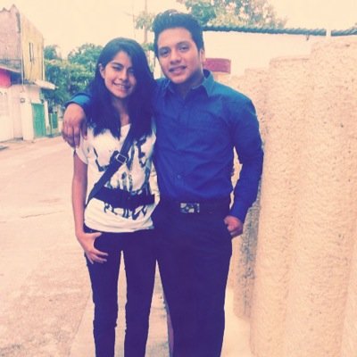 El amor es solo una pagina en la vida && junto a ti quiero crear un libro de amor Sigueme && te sigo
