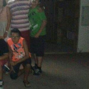 Disfrutando los juegos desde los 7 añitos… A si y tambien ...juego al futbol y juego de portero....y soy muy malaguista... =)