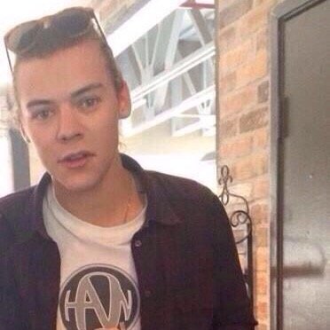 I FUCKING LOVE HARRY STYLES THE FUCK