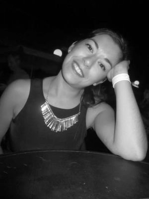 Mga91's profile picture. Madrileña empedernida, viajera en mis ratos libres. Me encanta el #marketing. Lectora compulsiva y viajera. Blogger y creadora de @unlibroentuvida