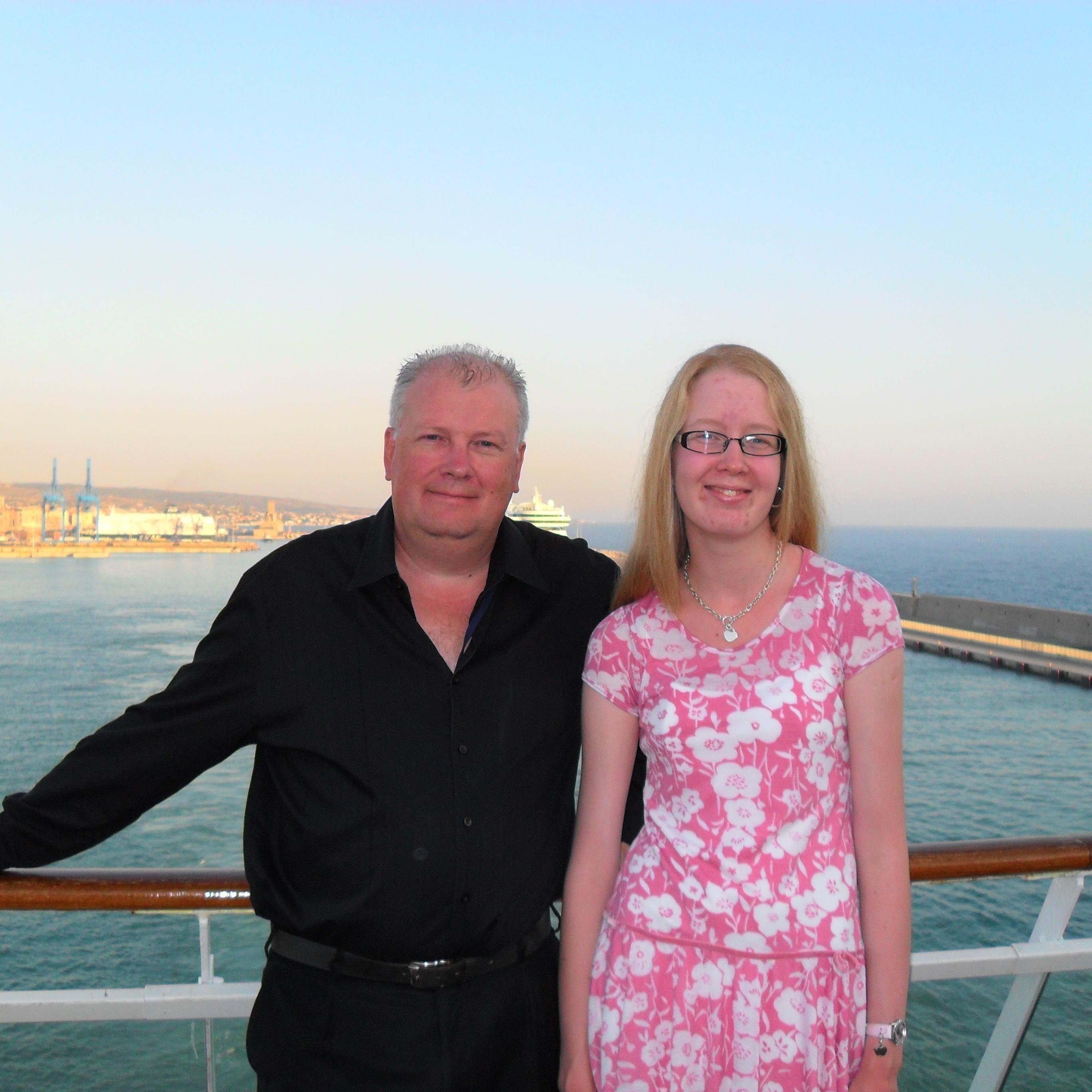 Big #Spurs Fan #Cruise travel fan and  general sport nut married to Sandra with 1 daughter Ami who lost her battle with #lymphoma aged 23