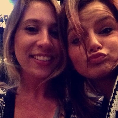 ashleyb422's profile picture. 