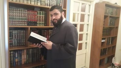 منسق التربية الدينية في أوقاف طرابلس!!