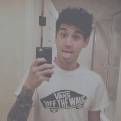 highscorebrooks's profile picture. James + Jai + Beau/5