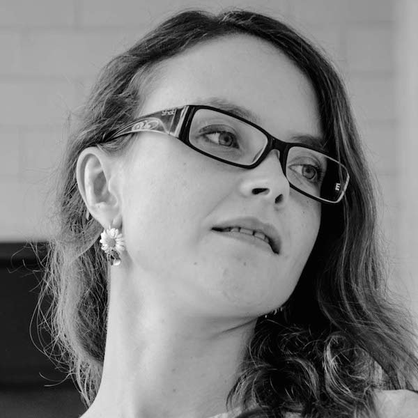 French lifestyle blogger living in London and made in Breizh. 
Sharing fashion, food and travel favourites!