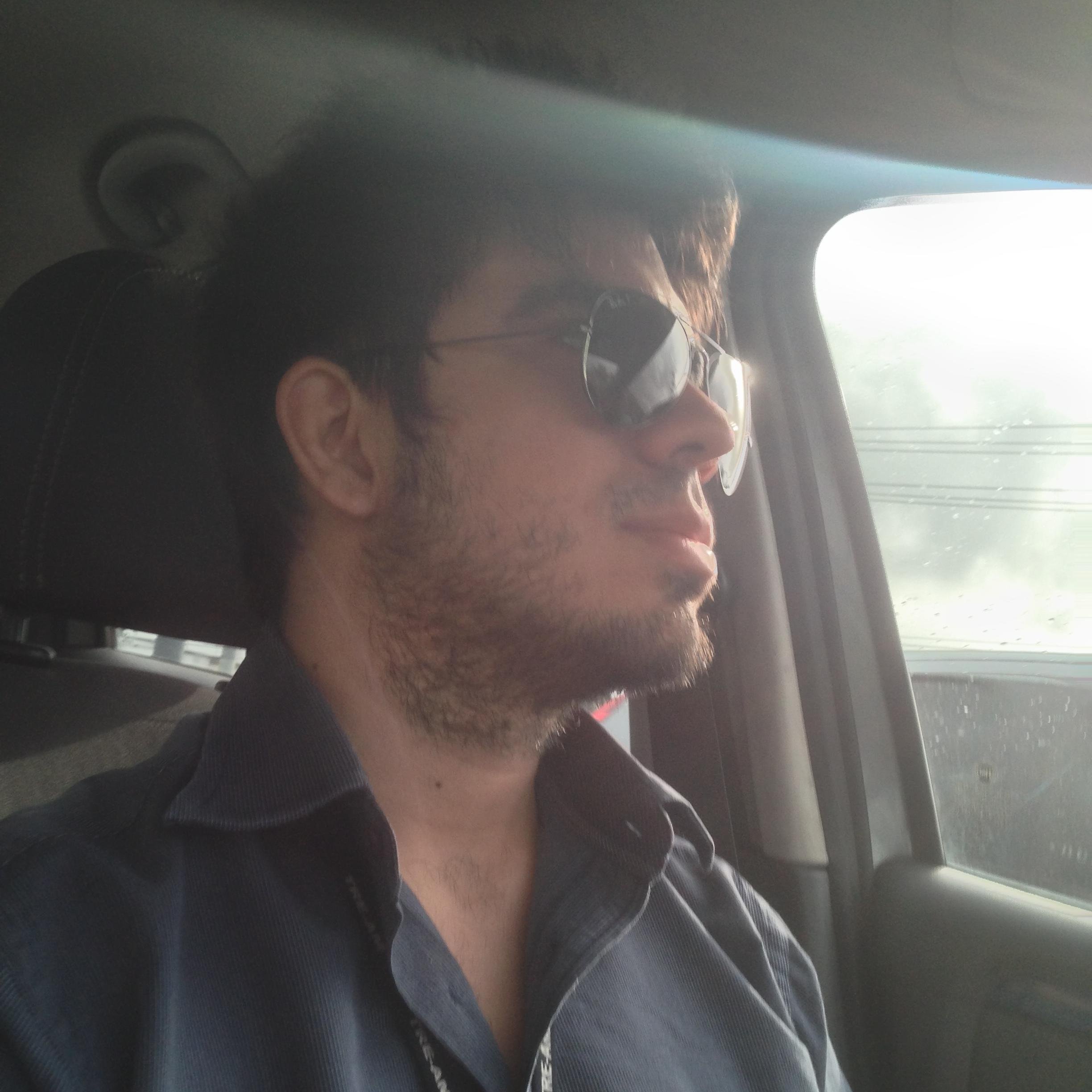 Programador, salvo pela graça, gremista e Bátima nas horas vagas. (Mas não espalhem)