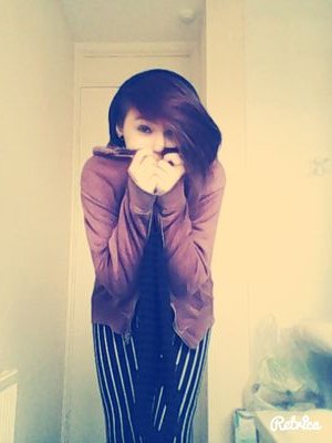!Bands! !Art! !Pizza! !Unicorn! !Youtubers! !XBox! !Instagram:_space_pizza_unicorn_! !MY SPARKLENESS BEATS YOURS! !!Cuddle With Me Im Cold!!