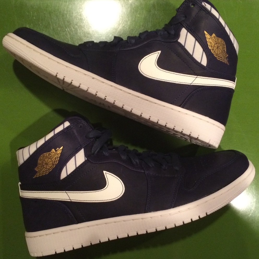 shoetopia516's profile picture. 