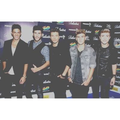 CFAuryn_CLM's profile picture. Club de fans NO oficial desde Castilla-La Mancha.               14 chicas, 5 héroes.                   ✖If young hearts can dream... ✖