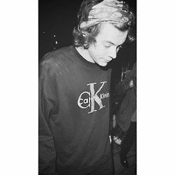 CONGRATS YOU GOT A FREE FOLLOW SO NOW FOLLOW @ZouiamBoy OR I WILL UNFOLLOW YOU THEY MAY EVEN FOLLOW YOU BACK ILYSM