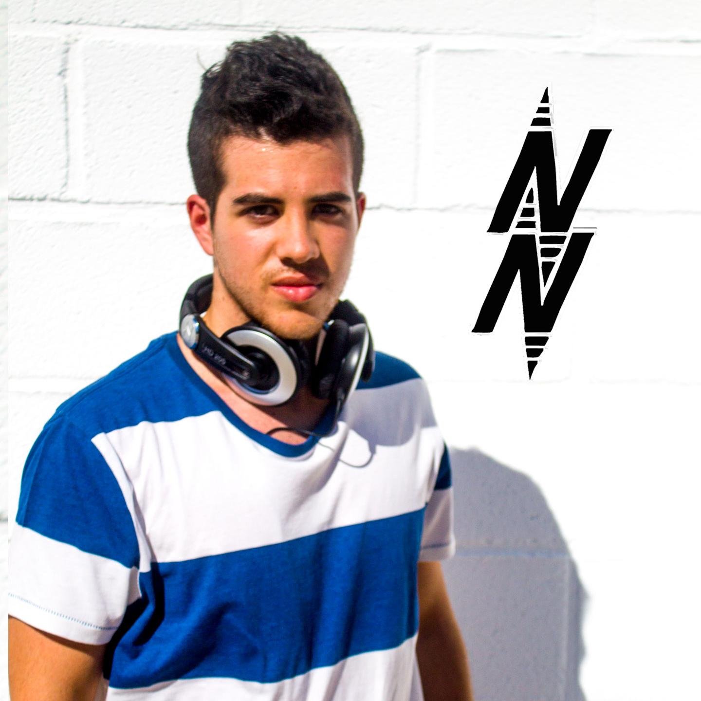 Bienvenidos al twitter oficial de Asen Dominguez. Conocido por sus sesiones y remixes. #BestLatinSound*#BestHouse&Electro. Book: facebook