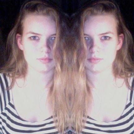 Hi I am Maryke, I'm 20 years old and the admin of Flawless Minogue (blog) I love Kylie and follow every #lover back xo