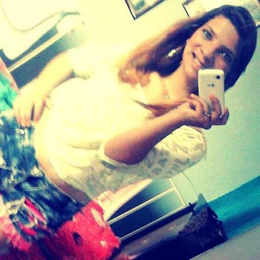 Karolaine Amorim, ontem uma garota hoje uma mulher mãe, esposa e um pouco mais rss' a vida me ensinou muuuuuito s2'