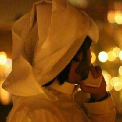 ما ياخذ الله .. من ايدينك حبايب
الا يعوض قلبك بـ شخص عن الف !