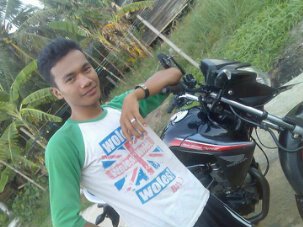 Nama: Gio
Ttl: Pontianak, 07 januari 1997
Status: Pelajar