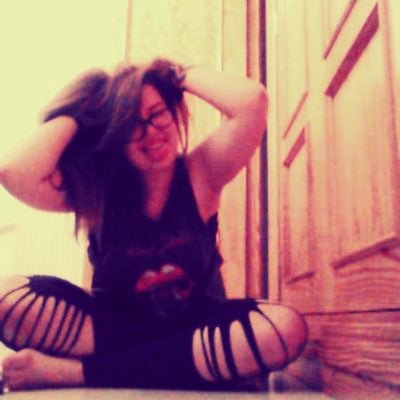 Paradijs_00's profile picture. Cada vez menos amigos, más colegas, que me cambiarian como Judas, por treinta monedas.