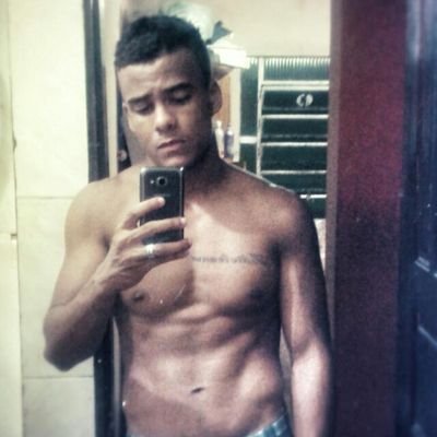 Então eu te olhava, pra ver se voçê dormia bem [...] ♡
