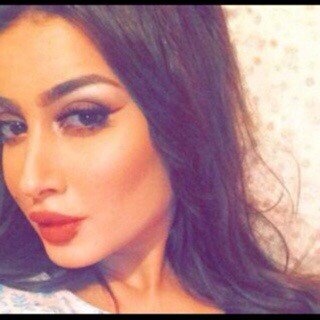 -أحمل عبء قلبي وحدي وهذه لباقه-‏​   ‏                 ‏      ‏                ‏     ‏                               ‏