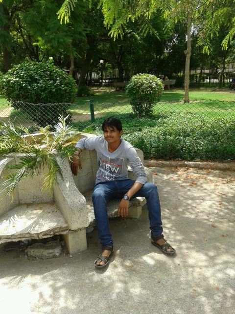 parjapat_kalyan's profile picture. 