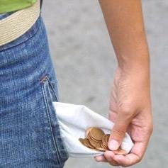 ¿Qué es lo que estarías dispuesto a hacer SIN un céntimo en tu bolsillo? Respóndenos con RT(si lo harías) o FAV (no lo harías)