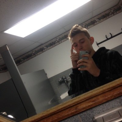 Young Nigga Still Thuggin