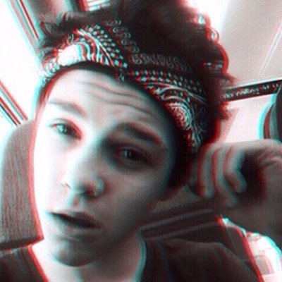 RYAN IS MY LIFE I WISH HE WAS MY MOM