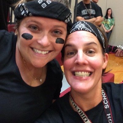 Mrs_LabrieBHS's profile picture. Me and my 10 BHS peeps. Making our way to 2020! 🐾🐾#bhslabrie2020