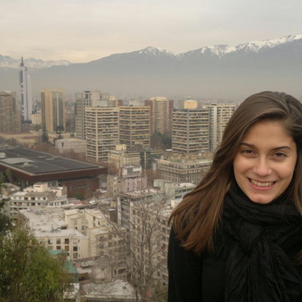 Estudiante Construcción Civil UC. 19 otoños. Cruzada y feliz.