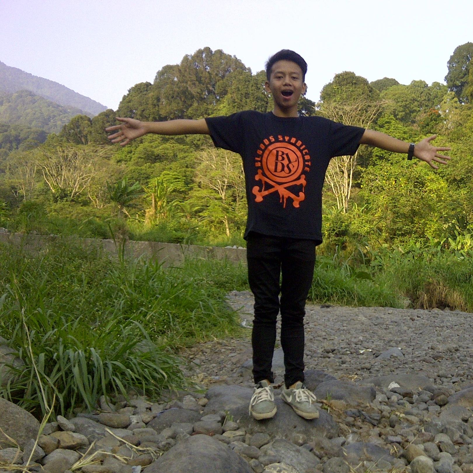 taufik36591891's profile picture. 