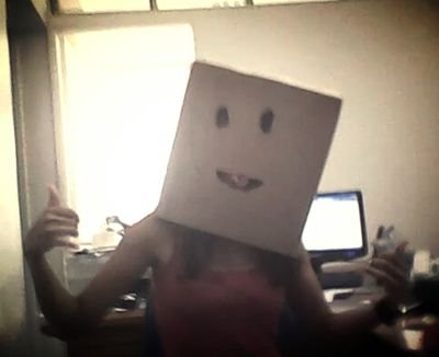 damdiz's profile picture. mamãe passou a surra em mim