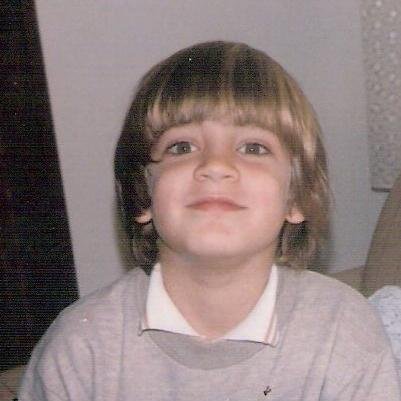 Estudante de Engenheiro Civil;
Engineering  Larga tudo e vem comigo!