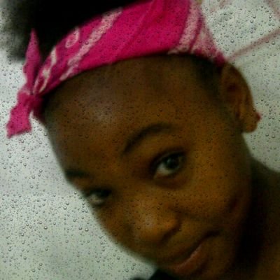 Through all the shit that's going on in your life u just gotta try and hide da pain by juss smiling!