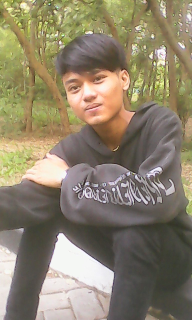 ariAryanto24's profile picture. 