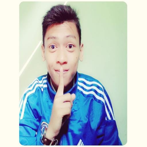 akun resmi zaenal arifin . II my girlfriend DinaNurFadhilah II 27 05 1997 islam 100% amin .
