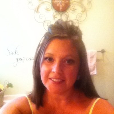 ♥I'm a mom, wife, sister, and daughter. Love my life♥