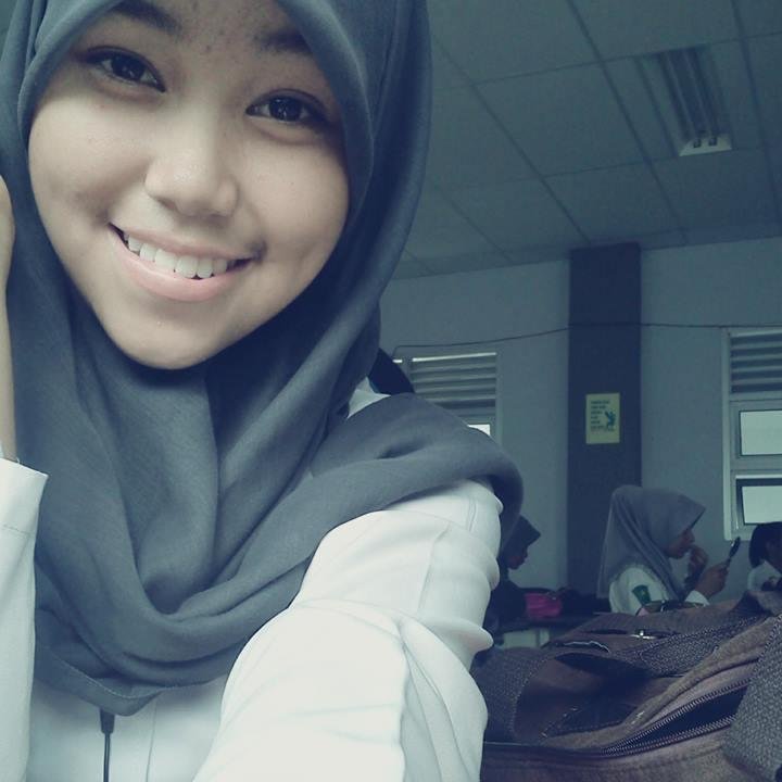 NurFajrhy_01's profile picture. ♥اَللّهُ