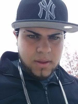 La musica es mi sueno compositor,cantante,dj