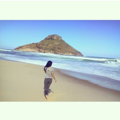 Se eu não tivesse ninguém para me ouvir cantar eu cantaria mesmo assim. É algo que eu sempre fiz e vou continuar fazendo para adorar a Deus. ~*
