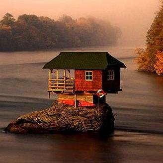 miwaku_kenchiku's profile picture. 世界の建築：これはスゴイ！ステキ！行きたい！見たい！住みたい！