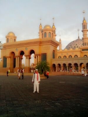 biarkanlah allah tentukan cara-Nya u/ memutuskan baik tidakx aQ u/ dunia n' akhratmu.