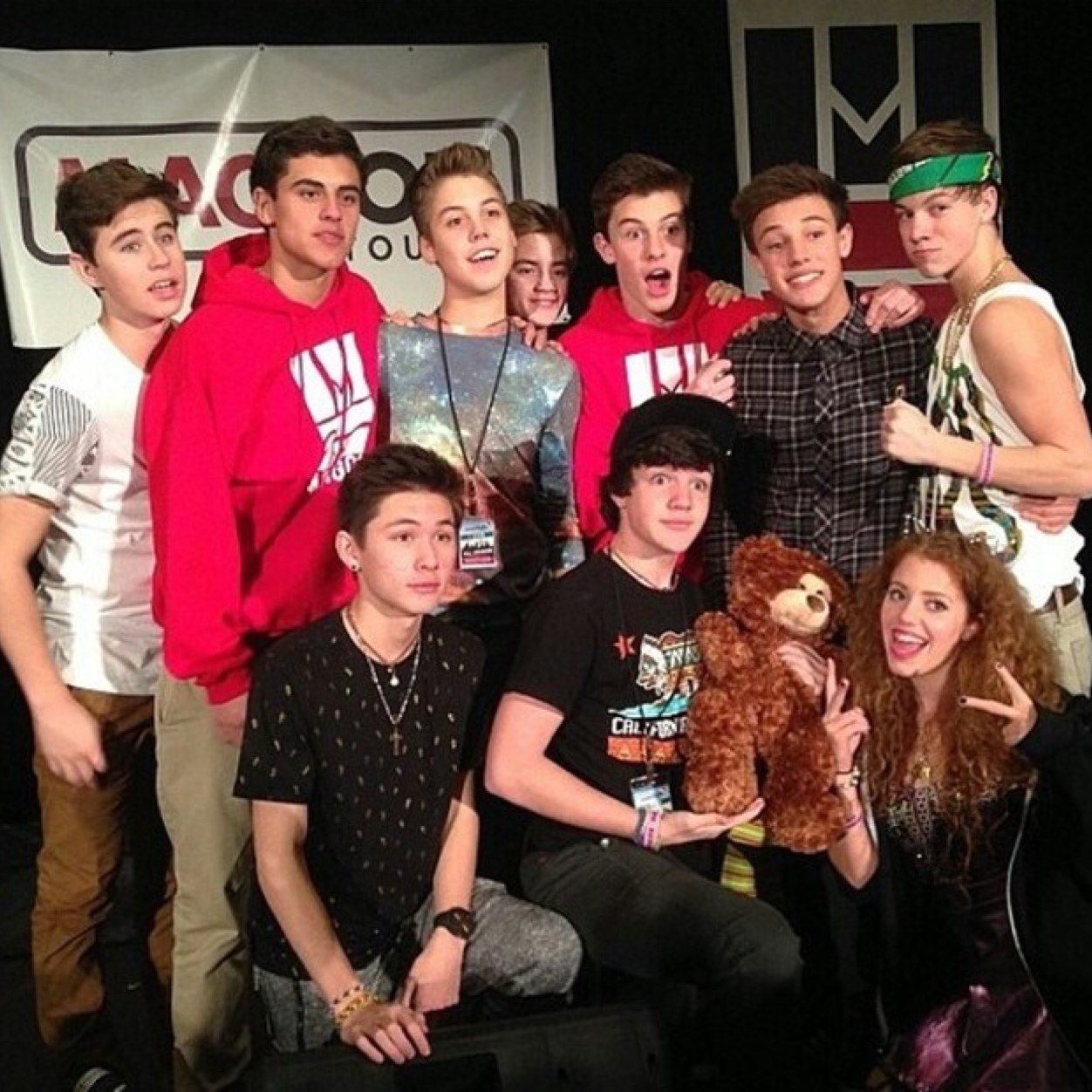 |Instagram http://t.co/kpgPrP7Hq3.there| 
→sierra dallas is my idol→
＊Youtubers and viners＊