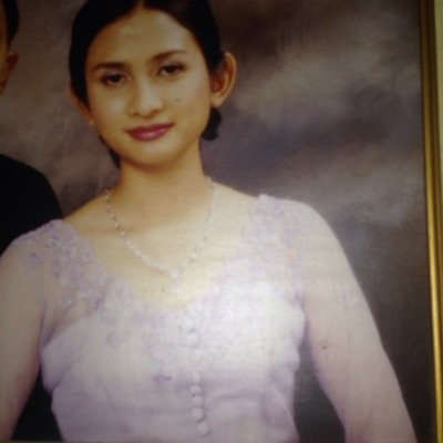 menik_d's profile picture. 