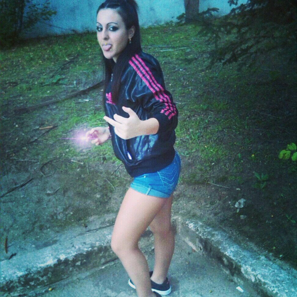 noo miiress d dndee viienes siino aa dnnde vaas.