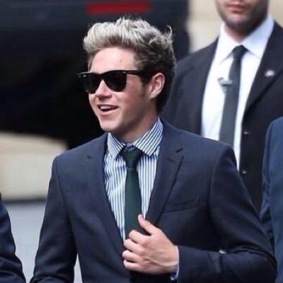 ask me for a follow i love you