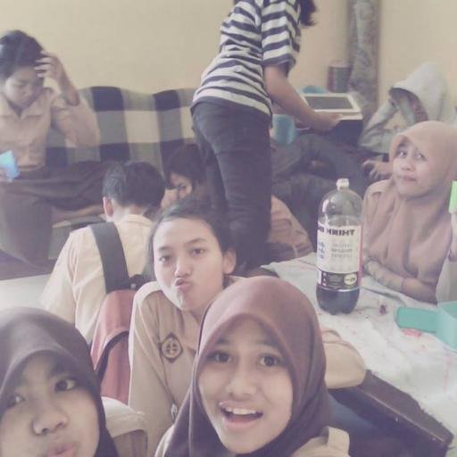 Merliana pratami putri♥14 mei 2000♥islam♥JHS 1 tarkal ♥PLYDIP♥♥Olla♥Alma♥miia♥
http://t.co/XpUkIGHNJ5
