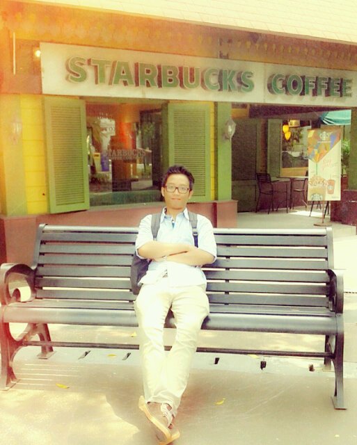 Barista*guitar*sing*music*have fun